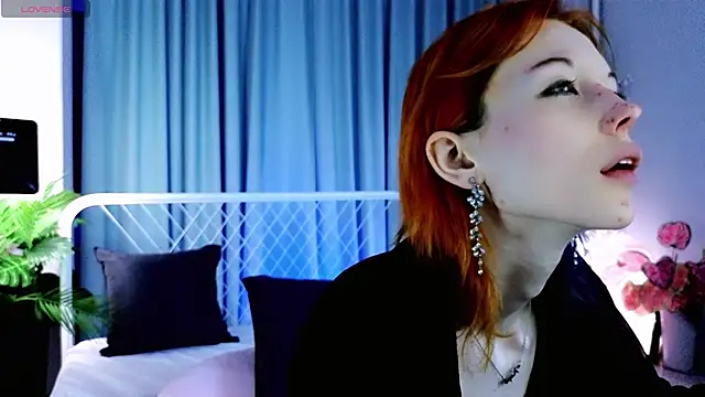 Snapshot of Kiara_Dream chatting on 07-17-26, 10:18 Kiara Dream online show from 07-17-26, 10:18