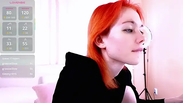 Snapshot of Kiara_Dream chatting on 04-28-26, 02:27 Kiara Dream online show from 04-28-26, 02:27