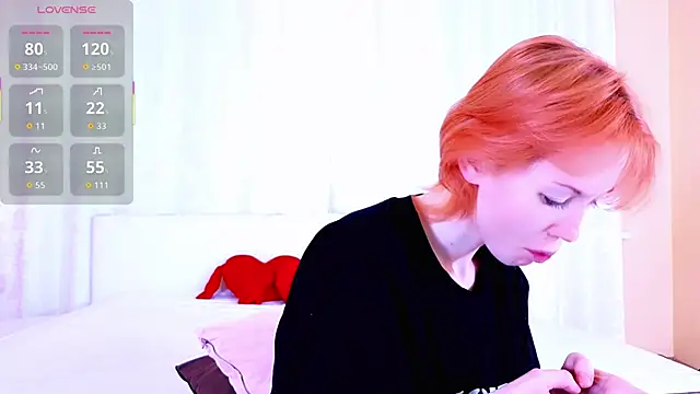 Snapshot of Kiara_Dream chatting on 06-03-26, 10:58 Kiara Dream online show from 06-03-26, 10:58