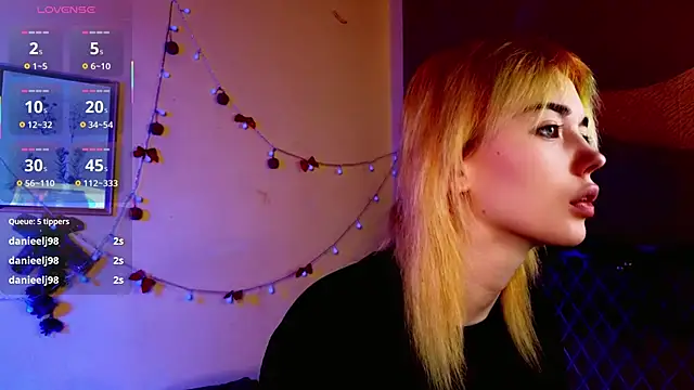 Kiara Dream online show from 01-09-26, 09:33