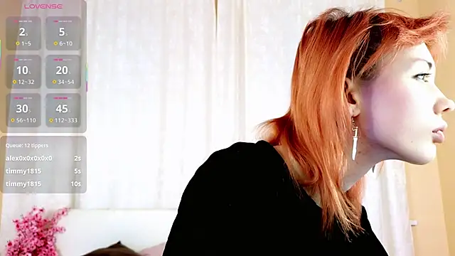 Snapshot of Kiara_Dream chatting on 04-21-26, 01:42 Kiara Dream online show from 04-21-26, 01:42