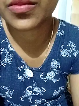 Snapshot of Varsha21 chatting on 10-04-25, 03:13 Varsha21 online show from 10-04-25, 03:13