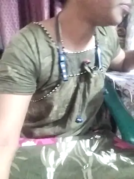 Snapshot of Varsha21 chatting on 02-26-26, 08:25 Varsha21 online show from 02-26-26, 08:25