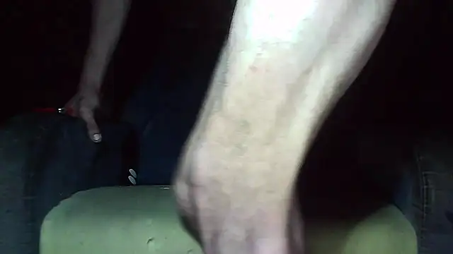 Snapshot of lovehairymature90 chatting on 10-19-25, 02:25 lovehairymature90 online show from 10-19-25, 02:25