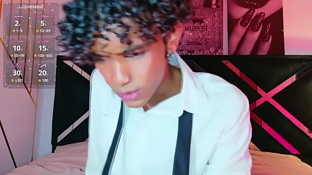 Snapshot of Aaron_Wiinter chatting on 07-13-26, 07:02 Aaron Wiinter online show from 07-13-26, 07:02