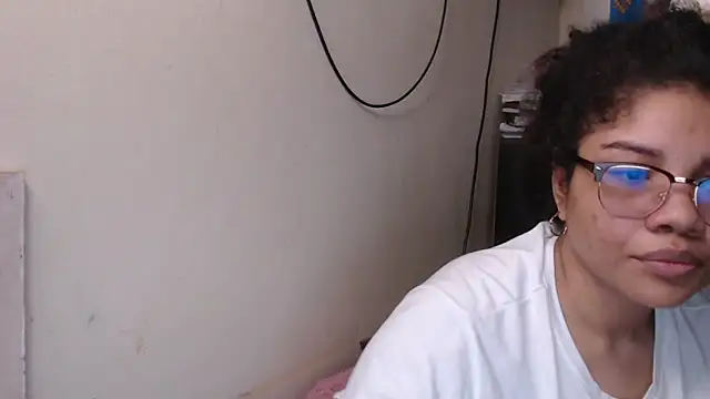 madelene online show from 12-24-24, 01:39