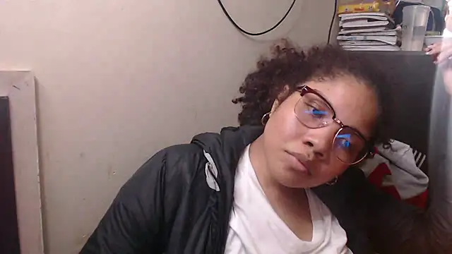 madelene online show from 02-18-25, 01:32