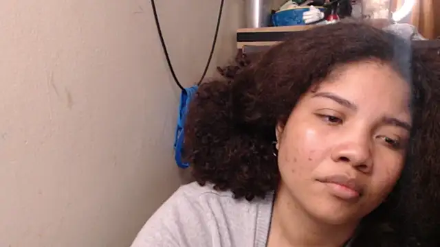 madelene online show from 11-25-25, 02:45