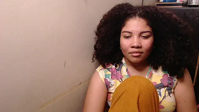 Snapshot of madelene chatting on 05-13-26, 01:34 madelene online show from 05-13-26, 01:34