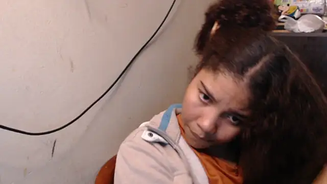 madelene online show from 04-05-26, 01:12