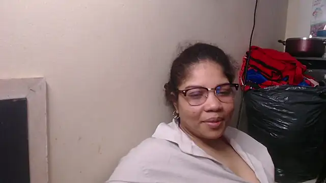 madelene online show from 03-01-25, 01:22