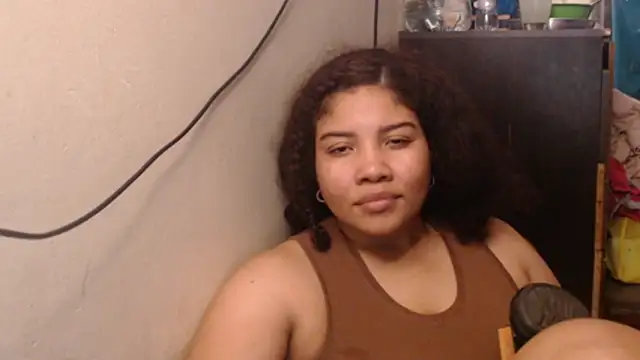 Snapshot of madelene chatting on 06-02-26, 05:29 madelene online show from 06-02-26, 05:29