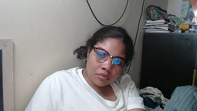 madelene online show from 02-12-25, 01:41