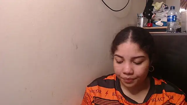 madelene online show from 11-10-25, 04:28