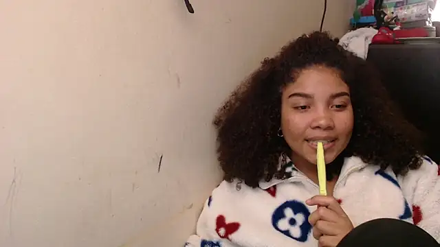 madelene online show from 04-12-26, 03:10