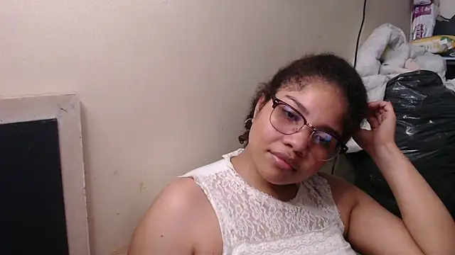 madelene online show from 03-13-25, 04:38
