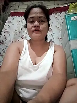 Snapshot of DignaRocero chatting on 10-20-25, 03:01 DignaRocero online show from 10-20-25, 03:01