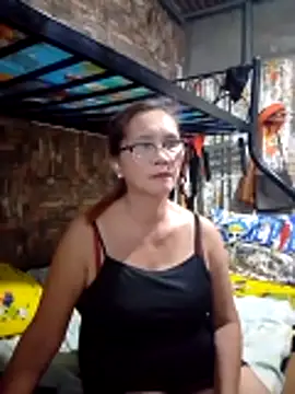 SexyHottMom online show from 04-10-26, 09:49