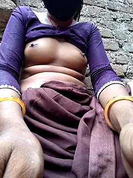 Snapshot of Sonam_mehta chatting on 07-18-26, 01:47 Sonam mehta online show from 07-18-26, 01:47