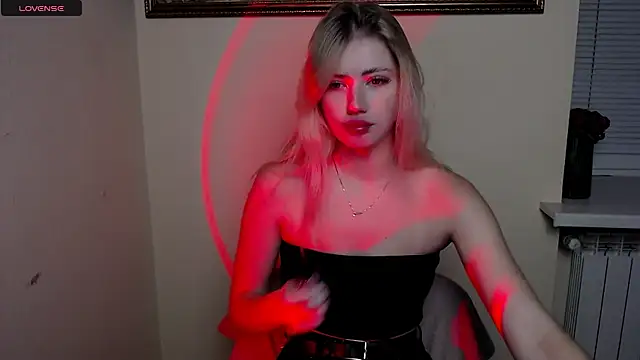 AliceHotty  online show from 12-18-25, 07:46