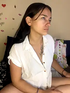 Snapshot of MiaRousexxx_ chatting on 09-29-25, 04:01 MiaRousexxx online show from 09-29-25, 04:01