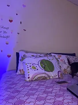 Snapshot of MiaRousexxx_ chatting on 10-01-25, 02:27 MiaRousexxx online show from 10-01-25, 02:27