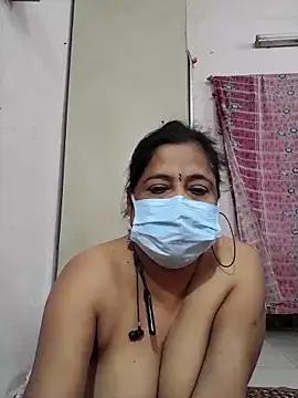 Snapshot of mature_mimi chatting on 03-29-26, 01:02 mature mimi online show from 03-29-26, 01:02