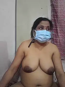 Snapshot of mature_mimi chatting on 03-05-26, 06:37 mature mimi online show from 03-05-26, 06:37
