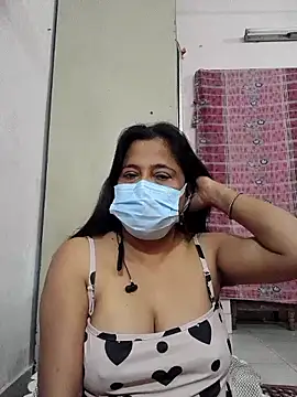 Snapshot of mature_mimi chatting on 03-15-26, 12:34 mature mimi online show from 03-15-26, 12:34