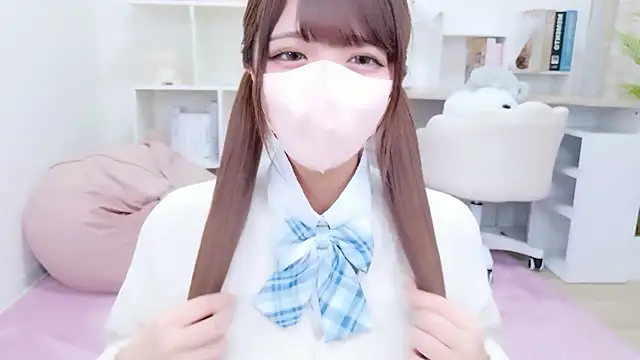 Reina Fcup online show from 12-18-25, 11:03