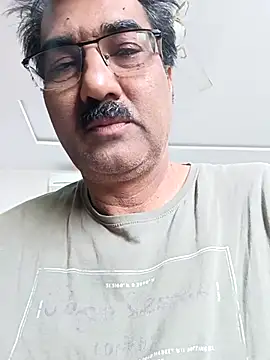 moonflower25 online show from 12-21-25, 04:03