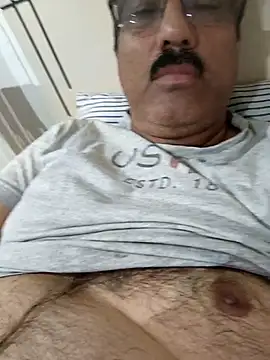 moonflower25 online show from 11-17-25, 08:40