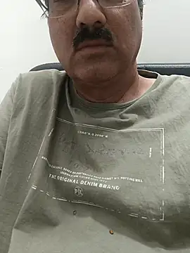 moonflower25 online show from 03-11-26, 01:38