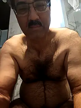 moonflower25 online show from 12-05-25, 02:32