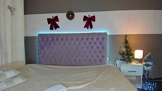 NikkiBustt online show from 01-10-26, 06:31