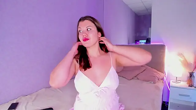 NikkiBustt online show from 09-28-25, 11:12