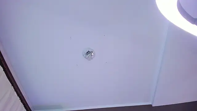 NikkiBustt online show from 10-15-25, 12:20