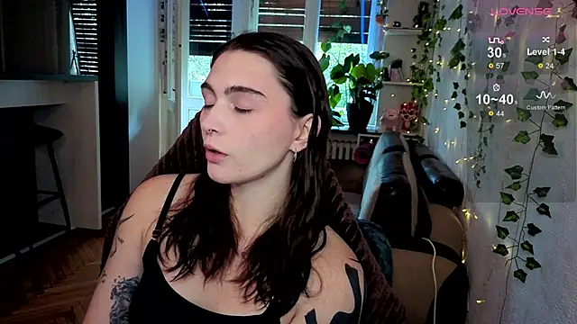 dorfmatratze   online show from 10-09-25, 08:15