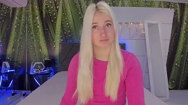 HollyTailors online show from 04-01-26, 05:31