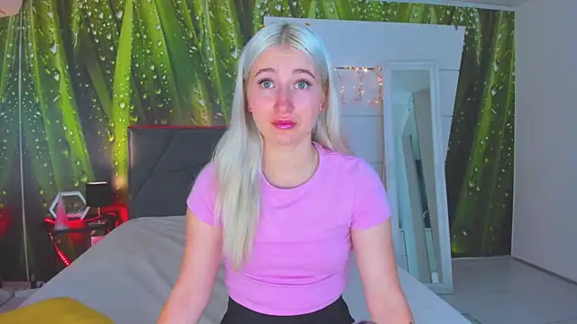 HollyTailors online show from 10-06-25, 05:30