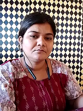 Snapshot of Meenu_tiwari chatting on 09-23-25, 09:49 Meenu tiwari online show from 09-23-25, 09:49