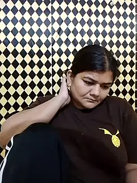 Snapshot of Meenu_tiwari chatting on 09-27-25, 08:48 Meenu tiwari online show from 09-27-25, 08:48