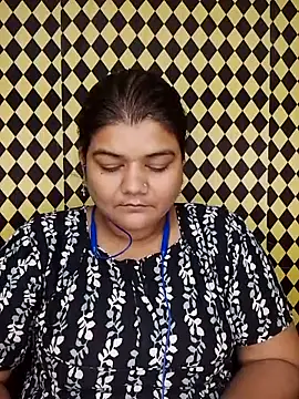 Snapshot of Meenu_tiwari chatting on 09-30-25, 08:04 Meenu tiwari online show from 09-30-25, 08:04