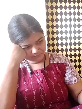 Snapshot of Meenu_tiwari chatting on 09-11-25, 09:20 Meenu tiwari online show from 09-11-25, 09:20