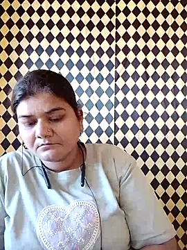 Snapshot of Meenu_tiwari chatting on 09-24-25, 10:44 Meenu tiwari online show from 09-24-25, 10:44