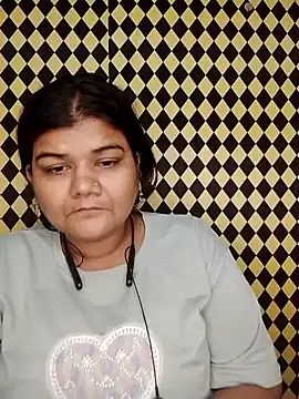 Snapshot of Meenu_tiwari chatting on 09-25-25, 06:58 Meenu tiwari online show from 09-25-25, 06:58
