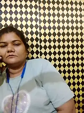 Snapshot of Meenu_tiwari chatting on 10-02-25, 09:07 Meenu tiwari online show from 10-02-25, 09:07