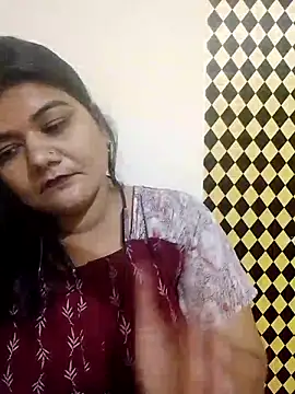 Snapshot of Meenu_tiwari chatting on 09-10-25, 03:22 Meenu tiwari online show from 09-10-25, 03:22