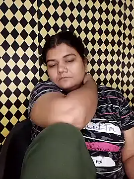 Snapshot of Meenu_tiwari chatting on 09-21-25, 08:58 Meenu tiwari online show from 09-21-25, 08:58
