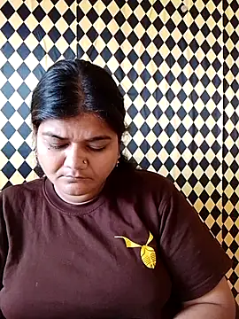Snapshot of Meenu_tiwari chatting on 09-27-25, 08:09 Meenu tiwari online show from 09-27-25, 08:09